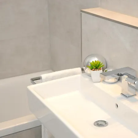 Urbanliving-regensburg, Voll Ausgestattetes Für Bis Zu 3 Personen Apartamento *