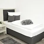 Апартаменти Urbanliving-regensburg, Voll Ausgestattetes Fuer Bis Zu 3 Personen *