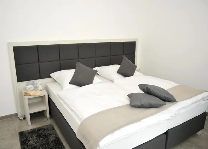 Urbanliving-regensburg, Voll Ausgestattetes Fuer Bis Zu 3 Personen * Řezno