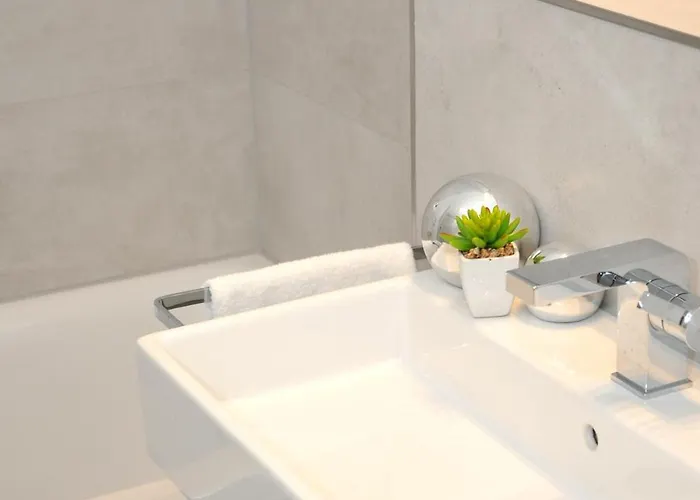 Urbanliving-regensburg, Voll Ausgestattetes Fuer Bis Zu 3 Personen Appartement *